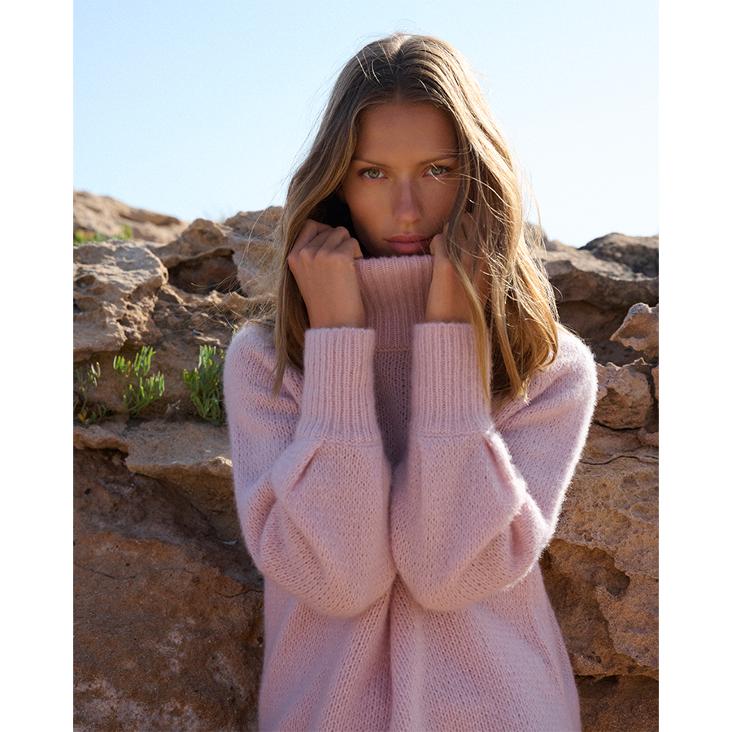 Pullover T-neck powder blush